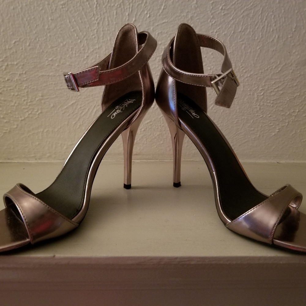 Ladies Shoes